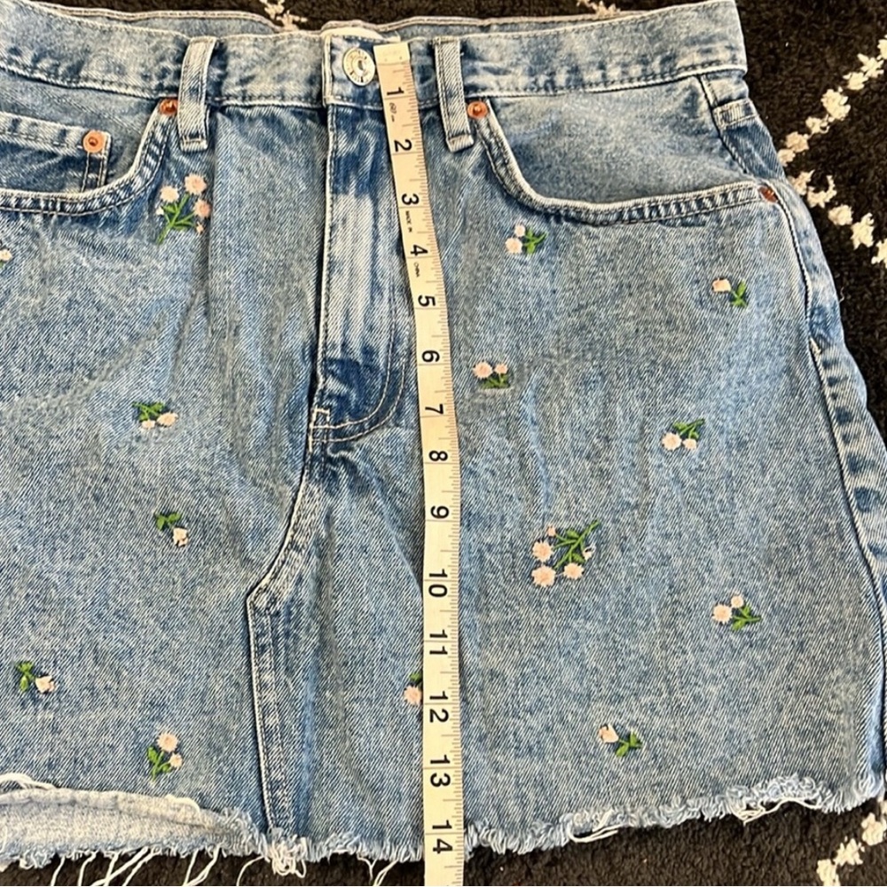 💐MANGO Denim Mini Skirt with Pink Flowers 💐 - Picture 9 of 11